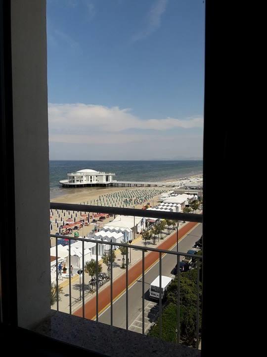 Hotel Beaurivage Сенигалия Екстериор снимка