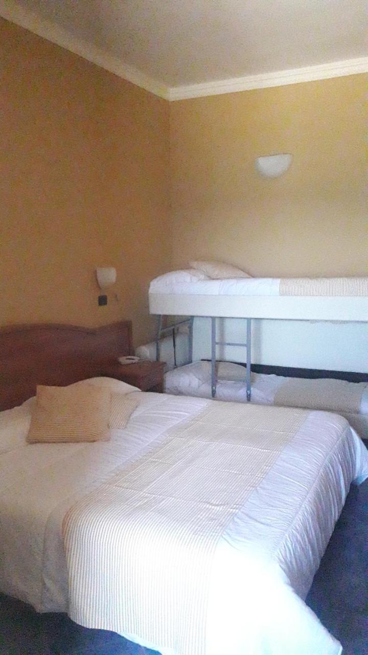 Hotel Beaurivage Сенигалия Екстериор снимка